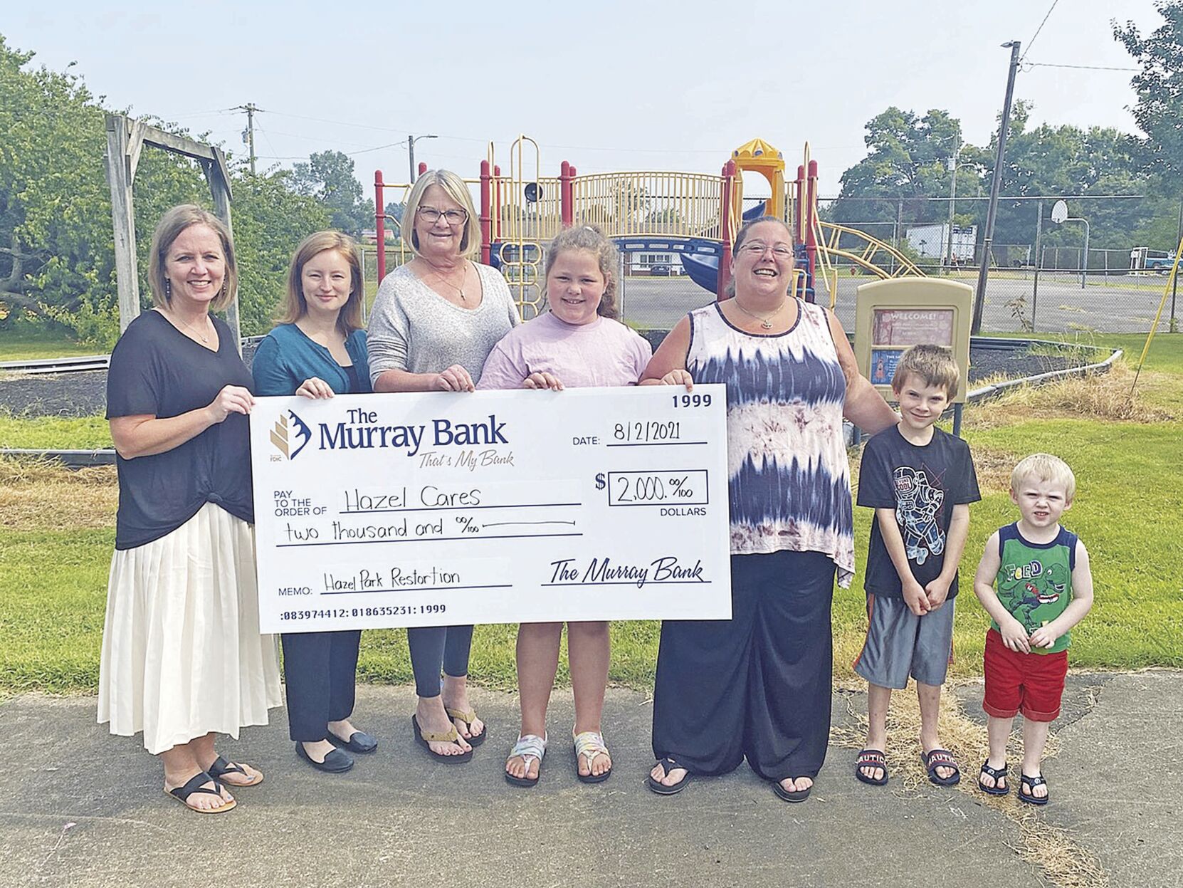 MURRAY BANK MAKES HAZEL DONATION